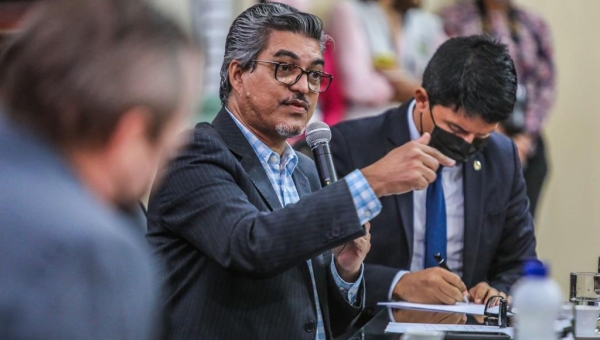 Edvaldo defende emenda conjunta ao Orçamento para garantir recurso para o curso de formação de novos convocados da Polícia Civil